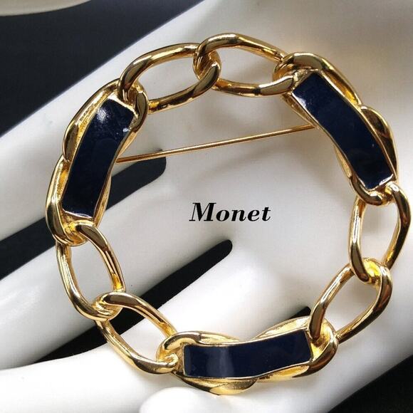Vintage Monet Dark Blue Enamel Round Chain Brooch, Gold Plated, 2 Inches - Picture 1 of 7